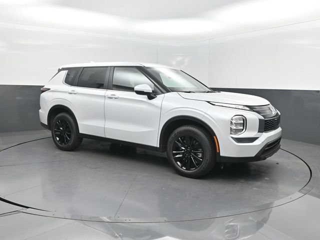 New 2026 Mitsubishi Outlander ES FWD image 28