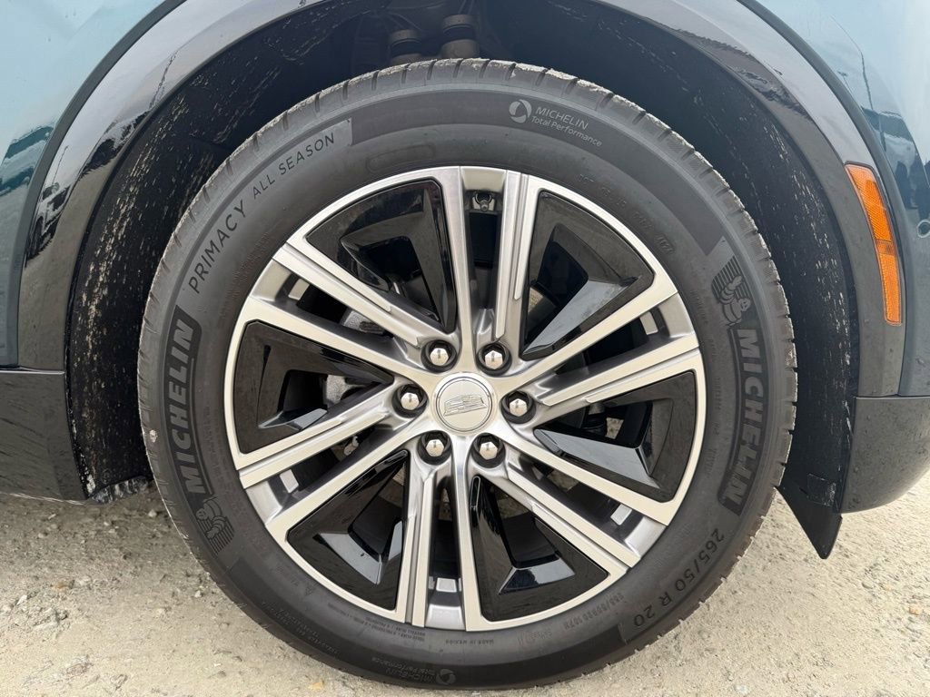 Certified 2025 Cadillac Lyriq Luxury w/ LPO, Floor Liner Package image 19