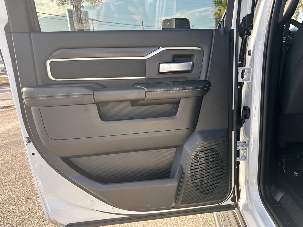 Used 2025 RAM 2500 Big Horn AWD/4WD image 14