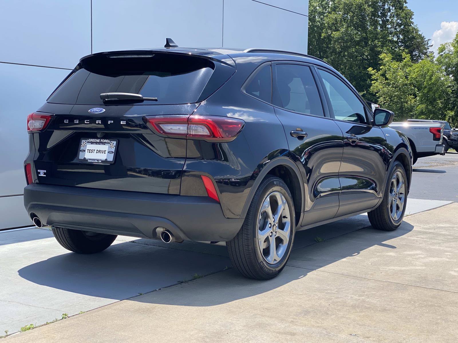 Used 2025 Ford Escape ST-Line FWD image 4