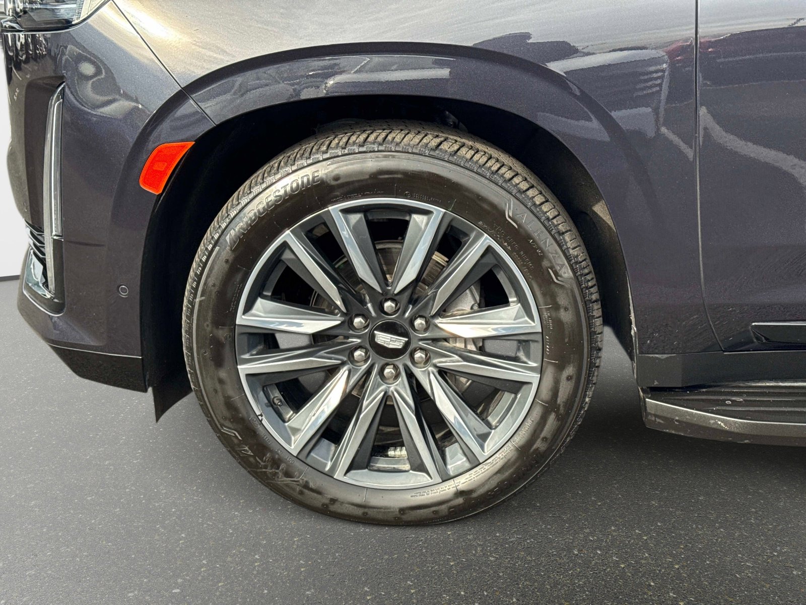 Used 2024 Cadillac Escalade ESV Sport Platinum image 30