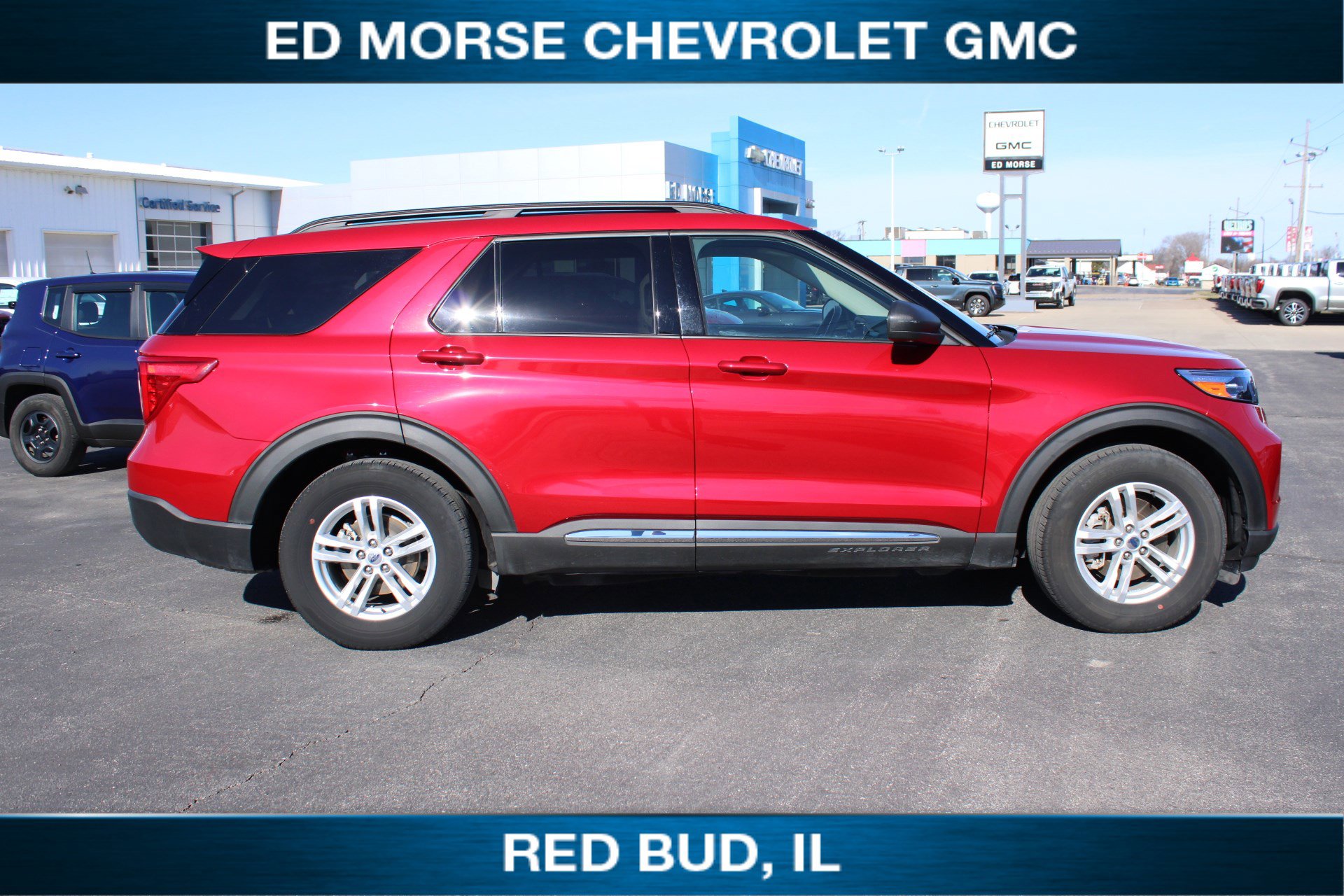 Used 2021 Ford Explorer XLT w/ Equipment Group 202A image 2