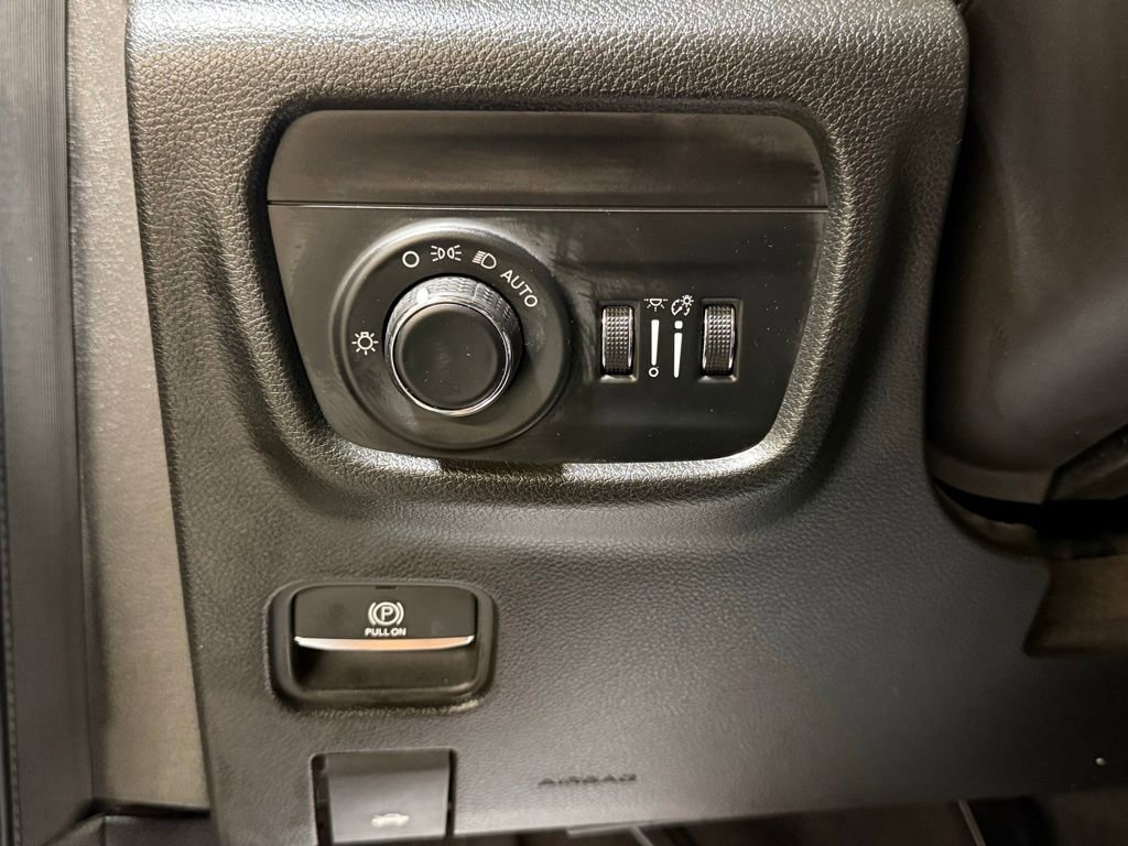 Certified 2023 Jeep Grand Cherokee L Laredo w/ Luxury Tech Group I image 30