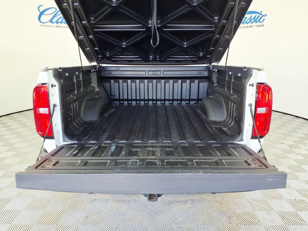 Used 2019 Chevrolet Colorado Z71 AWD/4WD image 5