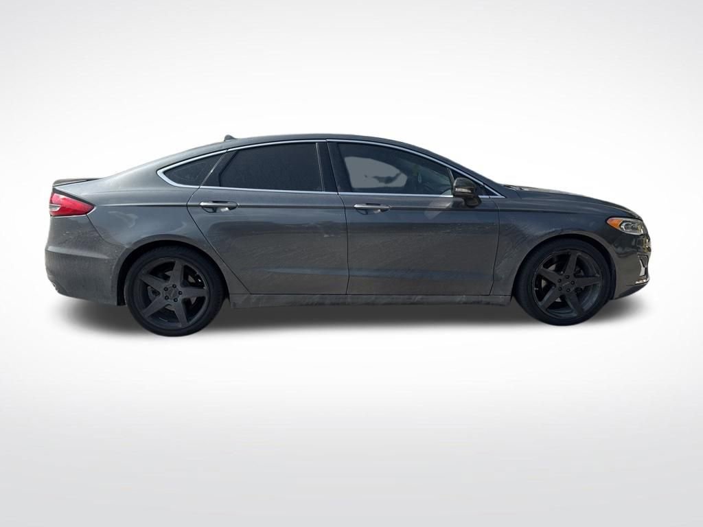 Used 2020 Ford Fusion Titanium FWD image 4