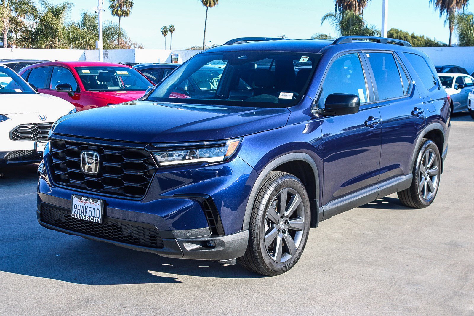 Used 2023 Honda Pilot Sport image 3