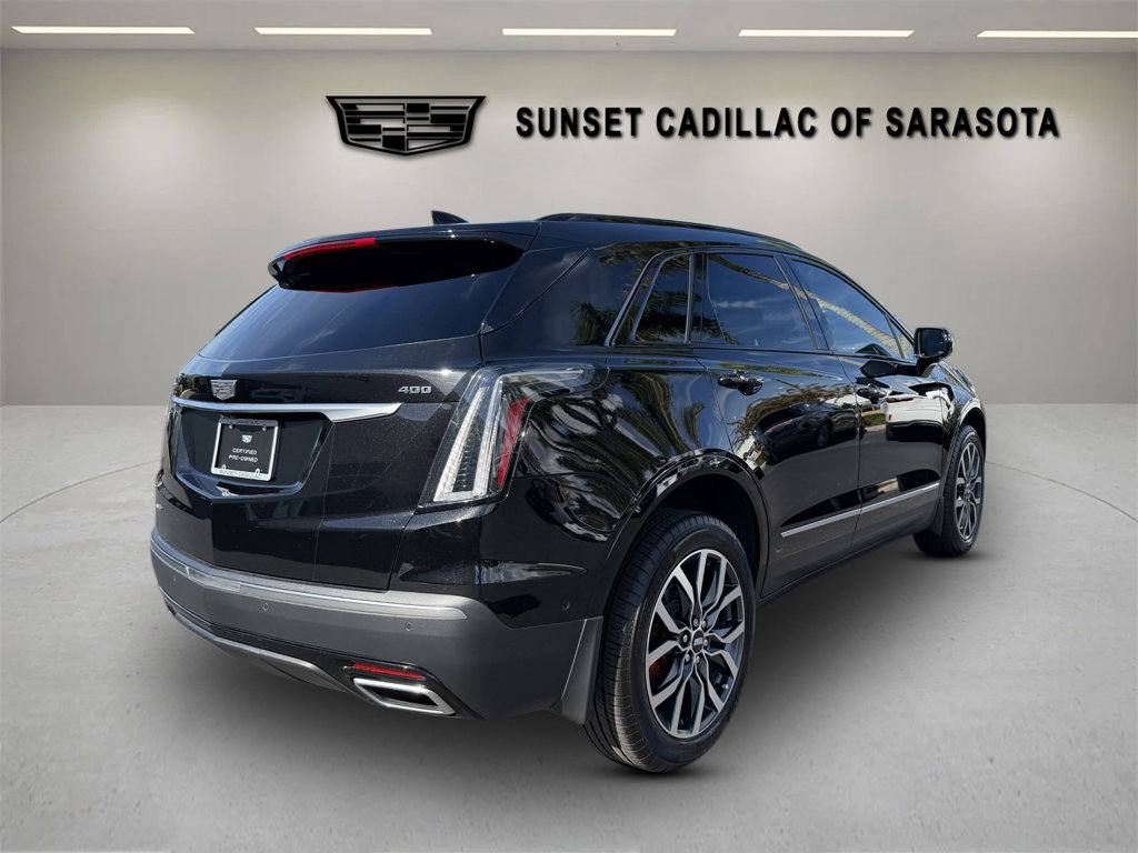Certified 2022 Cadillac XT5 Sportv w/ Technology Package image 3