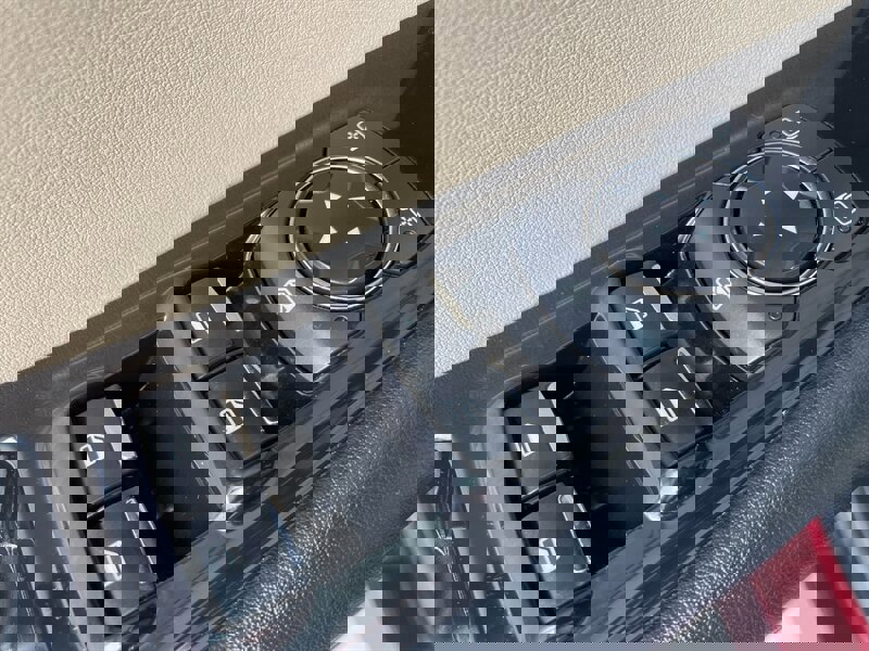 Used 2018 Ford Edge SEL w/ Equipment Group 201A image 24