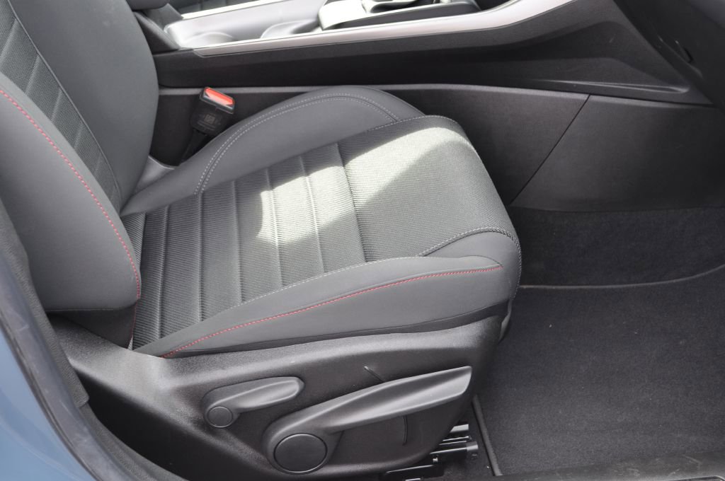 Used 2024 Dodge Hornet GT image 18