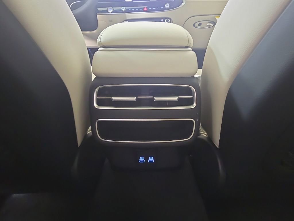 New 2026 Genesis GV70 2.5T Advanced AWD/4WD image 28