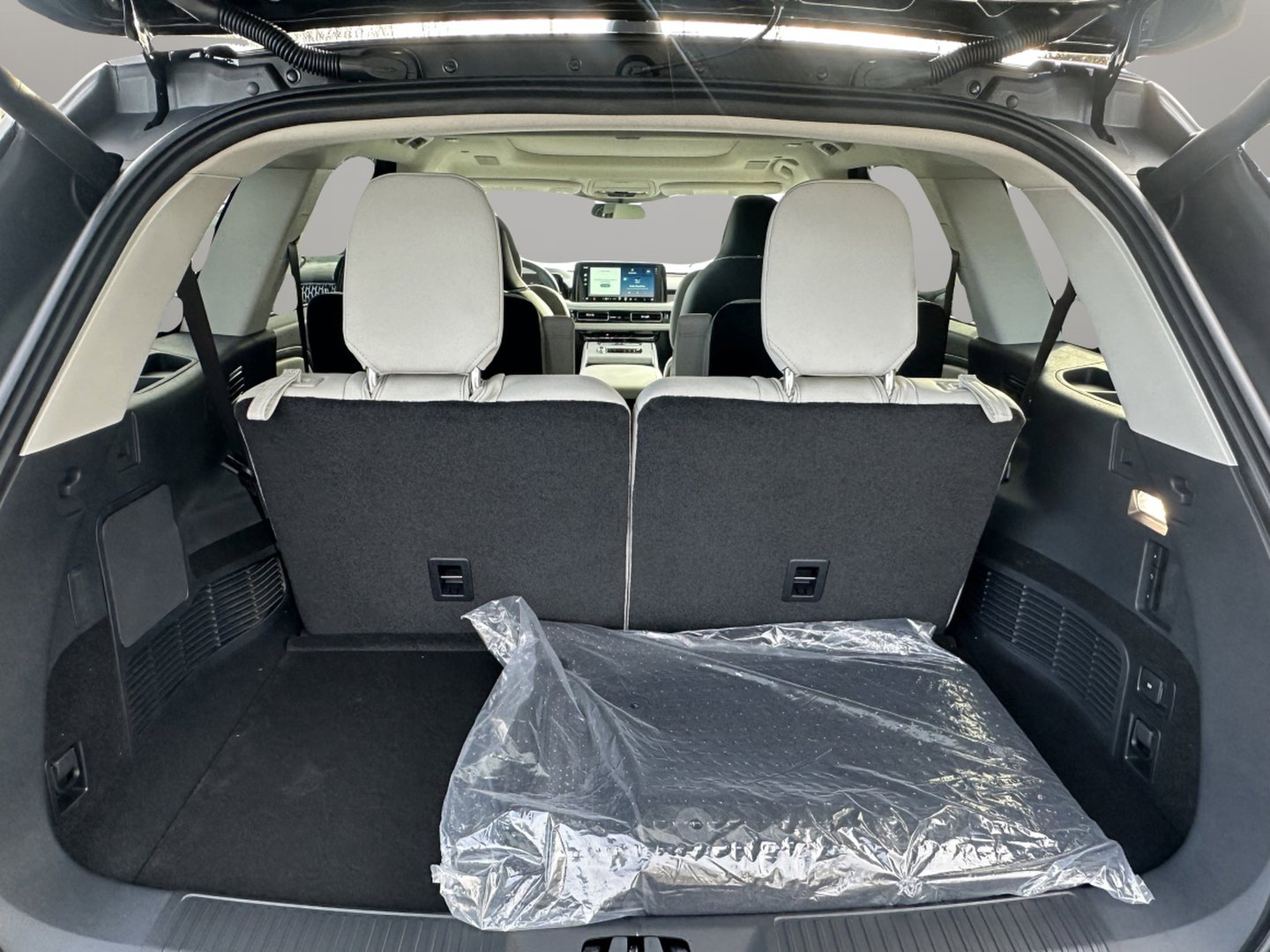 New 2026 Lincoln Aviator Reserve image 7