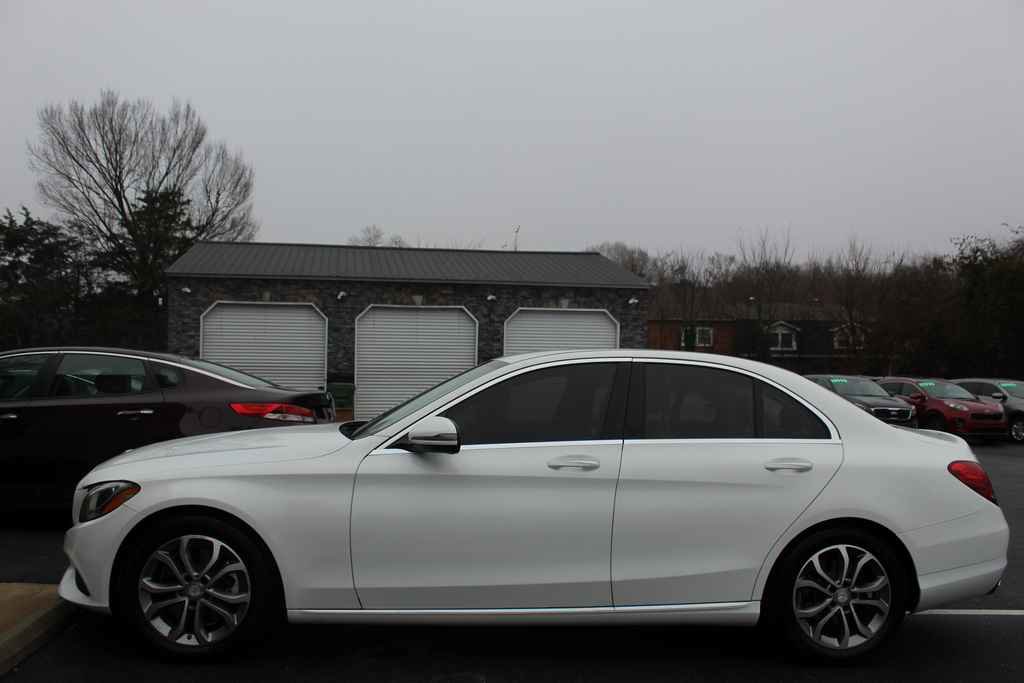 Used 2017 Mercedes-Benz C 300 Sedan image 9
