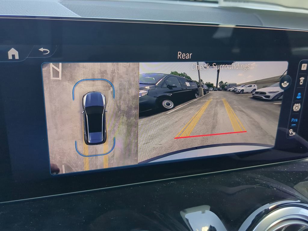 New 2024 Mercedes-Benz GLB 35 AMG 4MATIC image 18