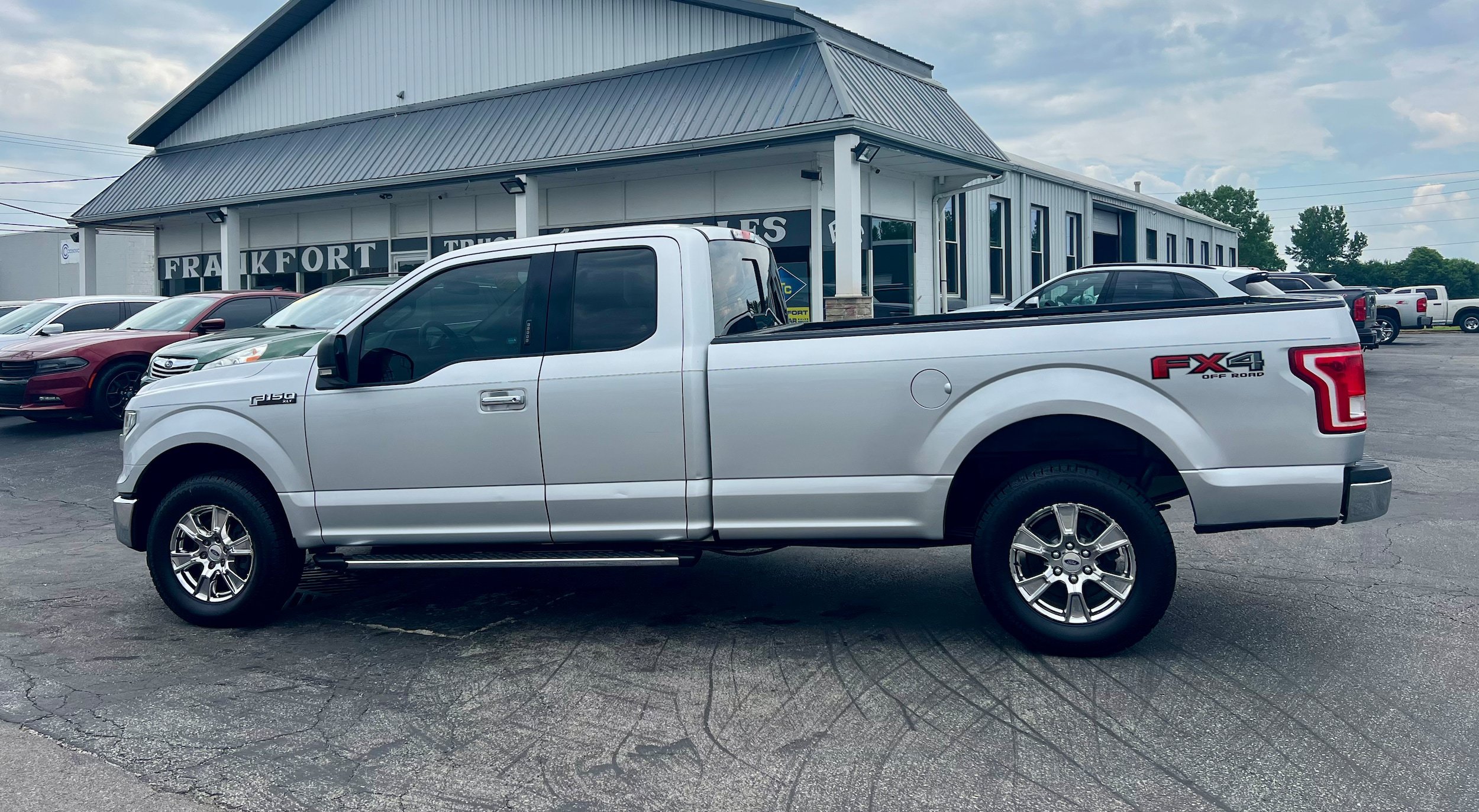 Used 2016 Ford F150 XLT w/ Equipment Group 302A Luxury AWD/4WD image 8