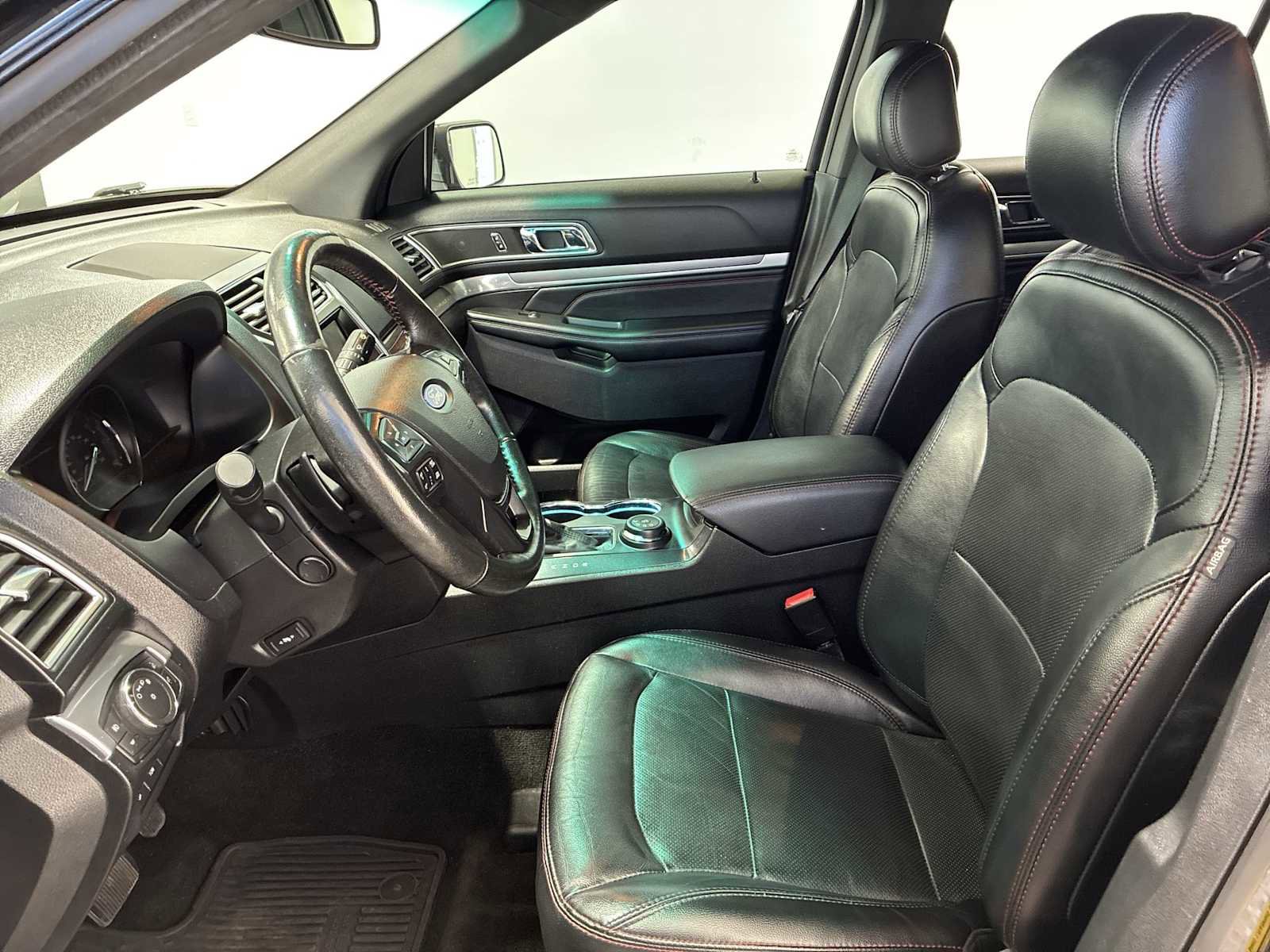 Used 2016 Ford Explorer Sport w/ Equipment Group 401A image 13