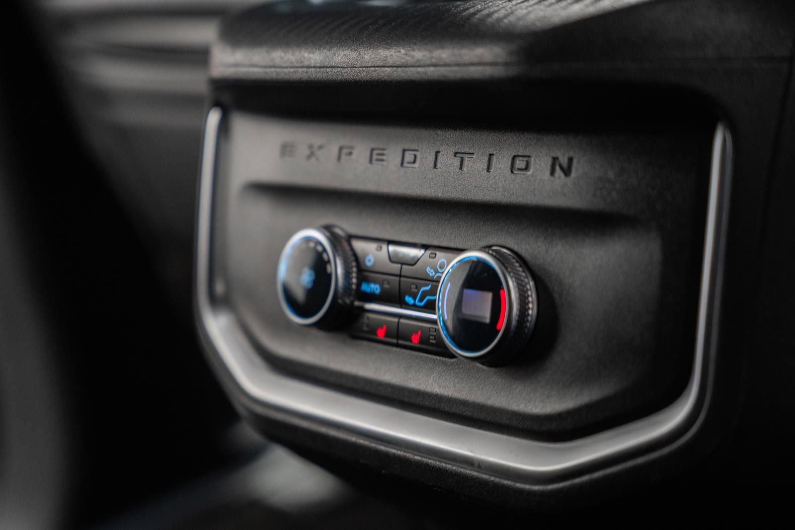 Used 2025 Ford Expedition Max Platinum image 44