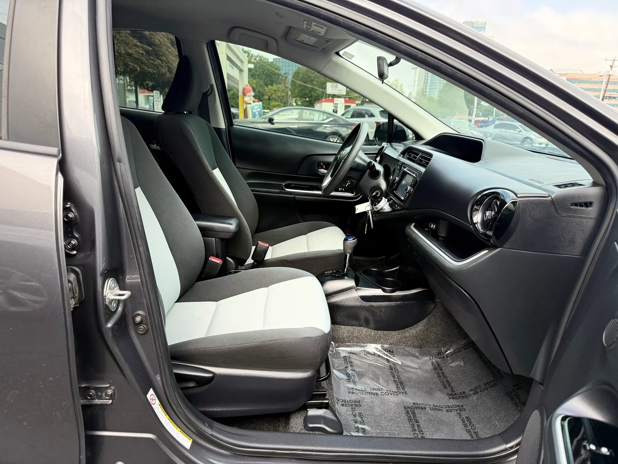 Used 2015 Toyota Prius C Two FWD image 29