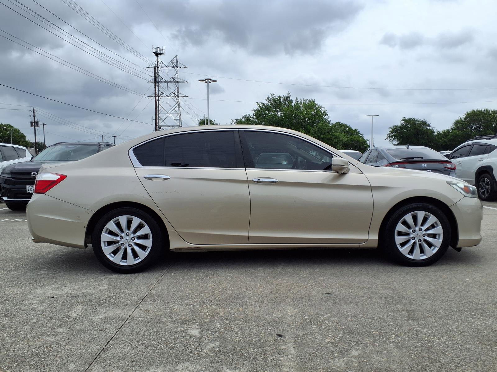 Used 2015 Honda Accord EX-L image 9