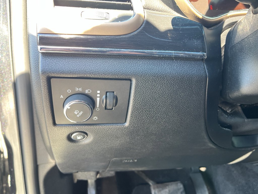 Used 2016 Jeep Grand Cherokee Limited 75th Anniversary image 11