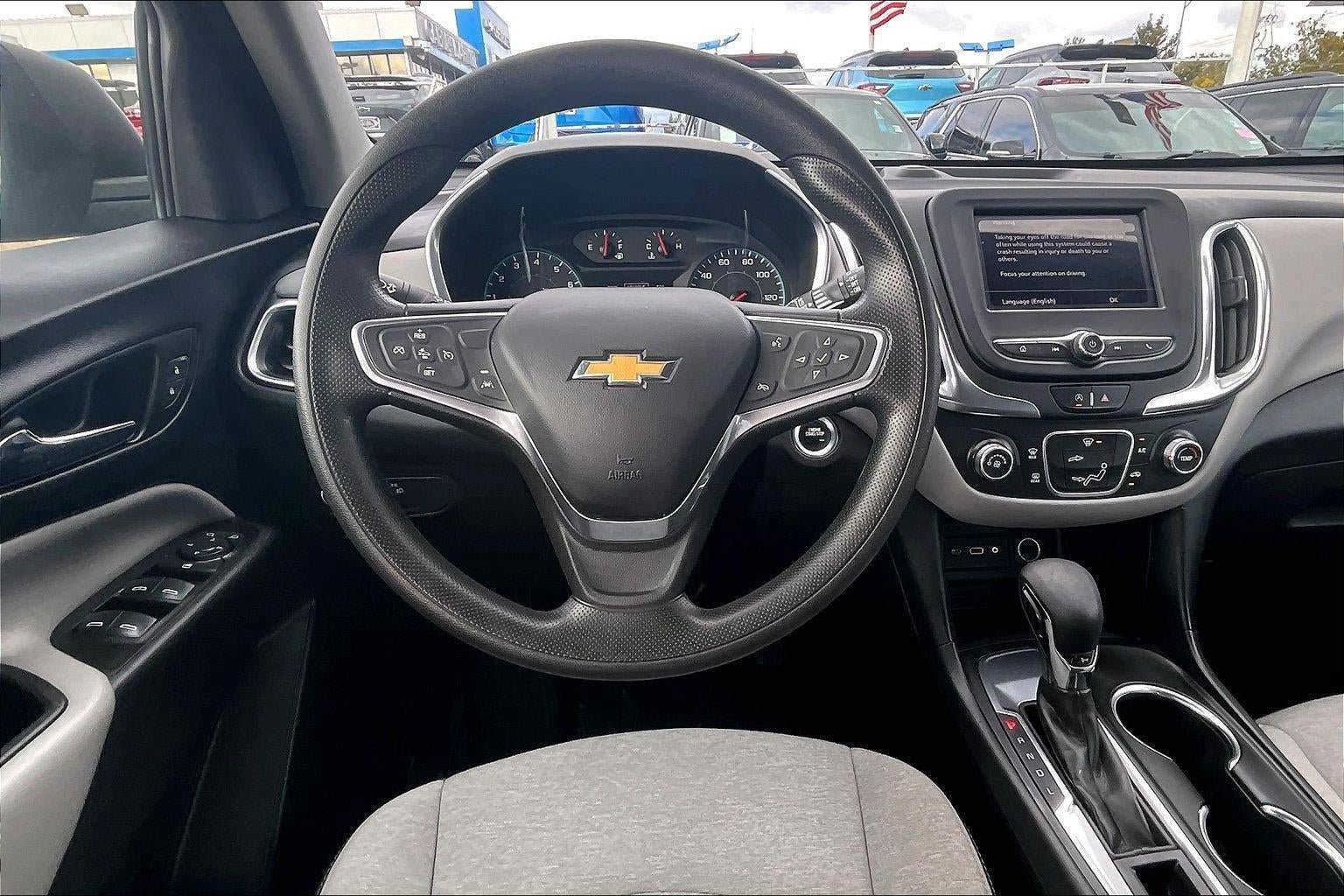 Used 2022 Chevrolet Equinox LS w/ Driver Confidence II Package FWD image 5
