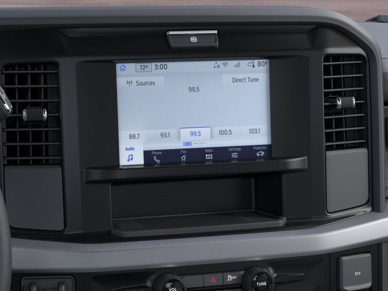 New 2026 Ford F550 4x4 Crew Cab image 17