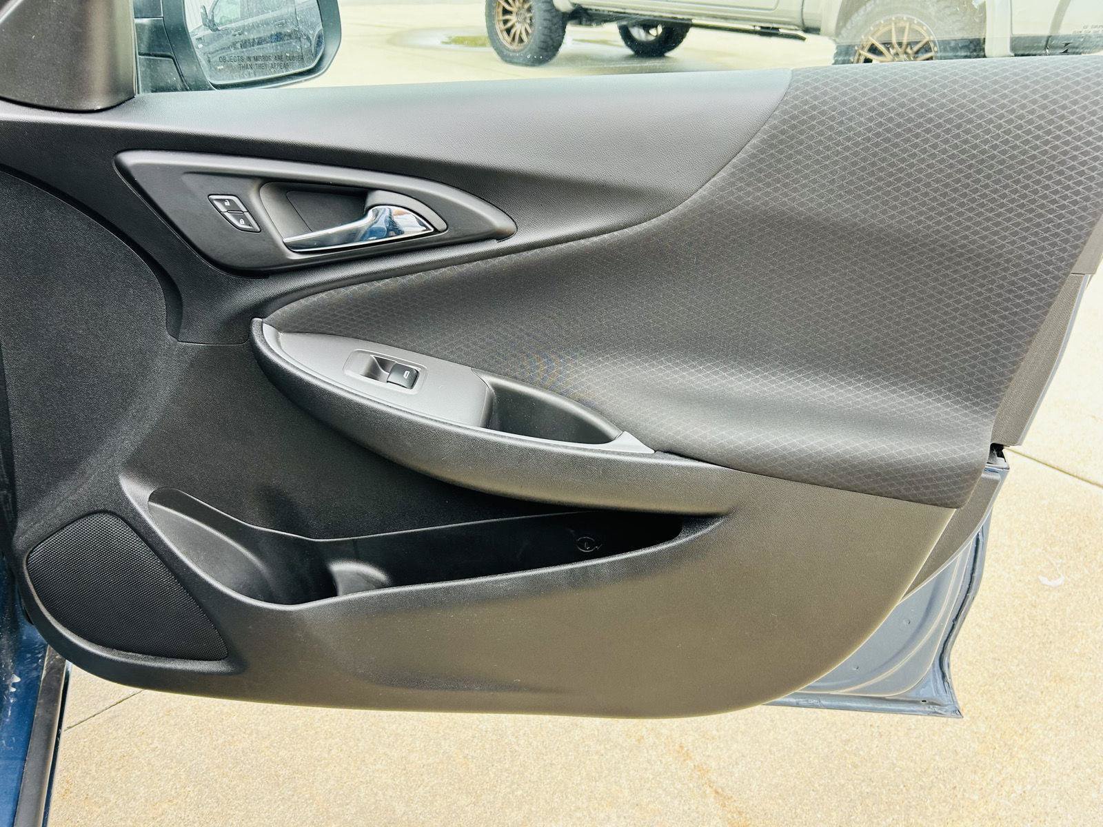 Used 2024 Chevrolet Malibu LT FWD image 28