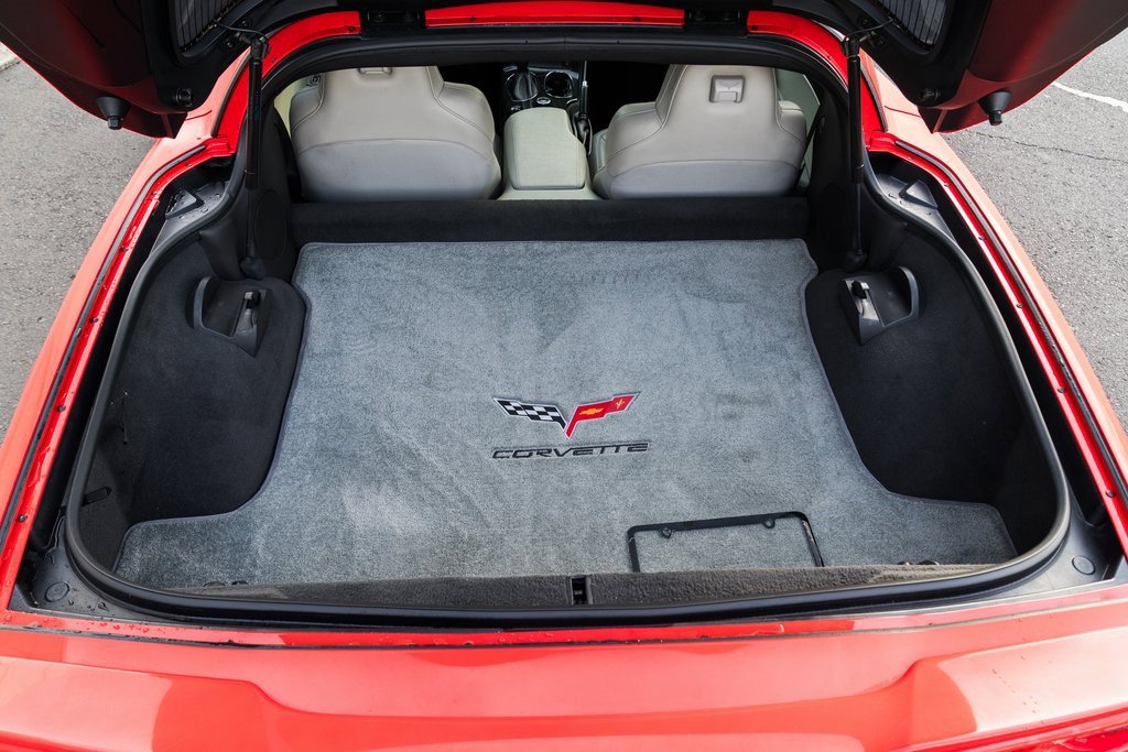 Used 2012 Chevrolet Corvette Grand Sport w/ 3LT Preferred Equipment Group image 9