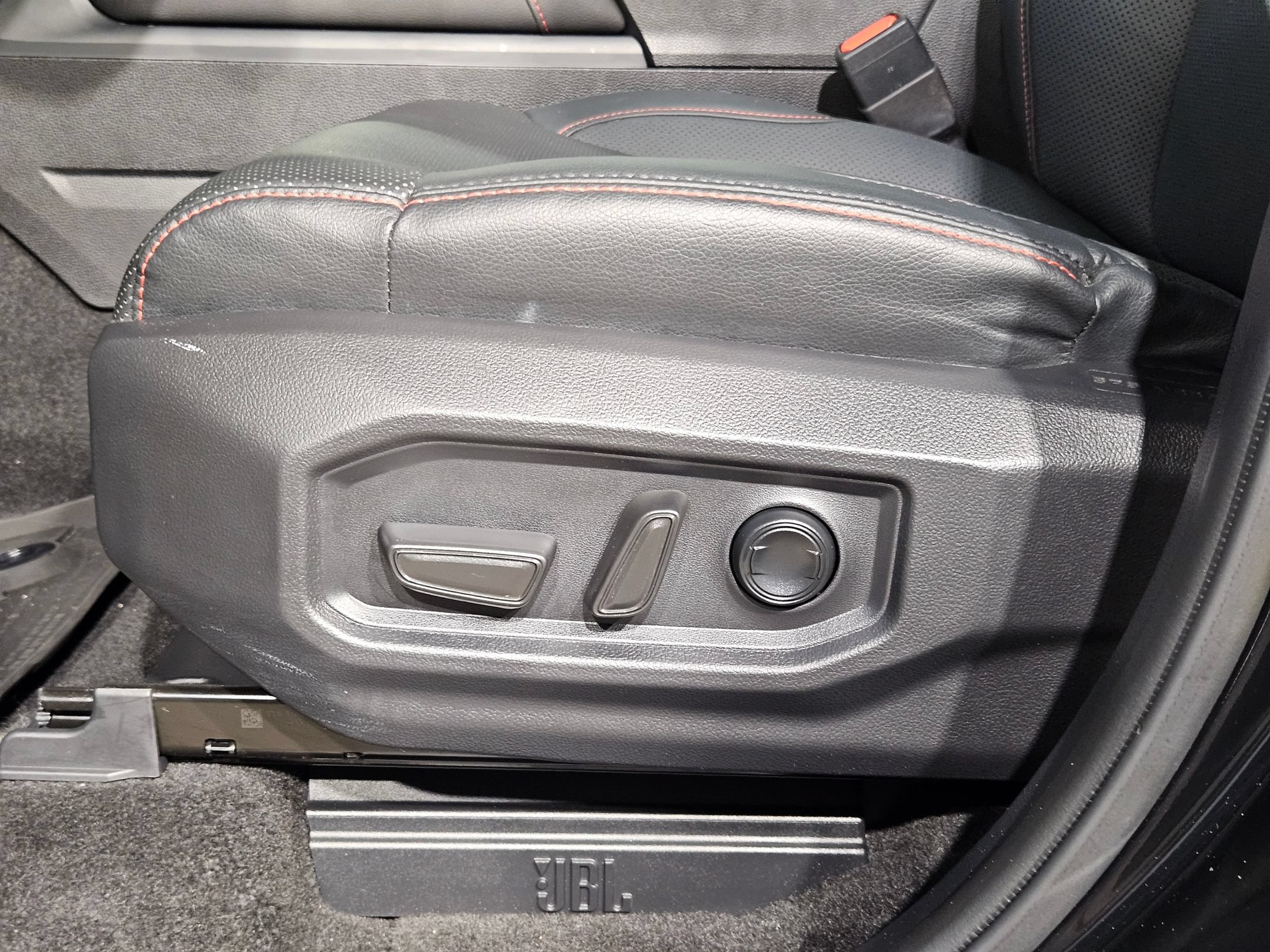 Certified 2025 Toyota Tundra TRD Pro AWD/4WD image 23