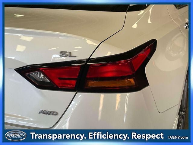Used 2023 Nissan Altima 2.5 SL AWD/4WD image 11