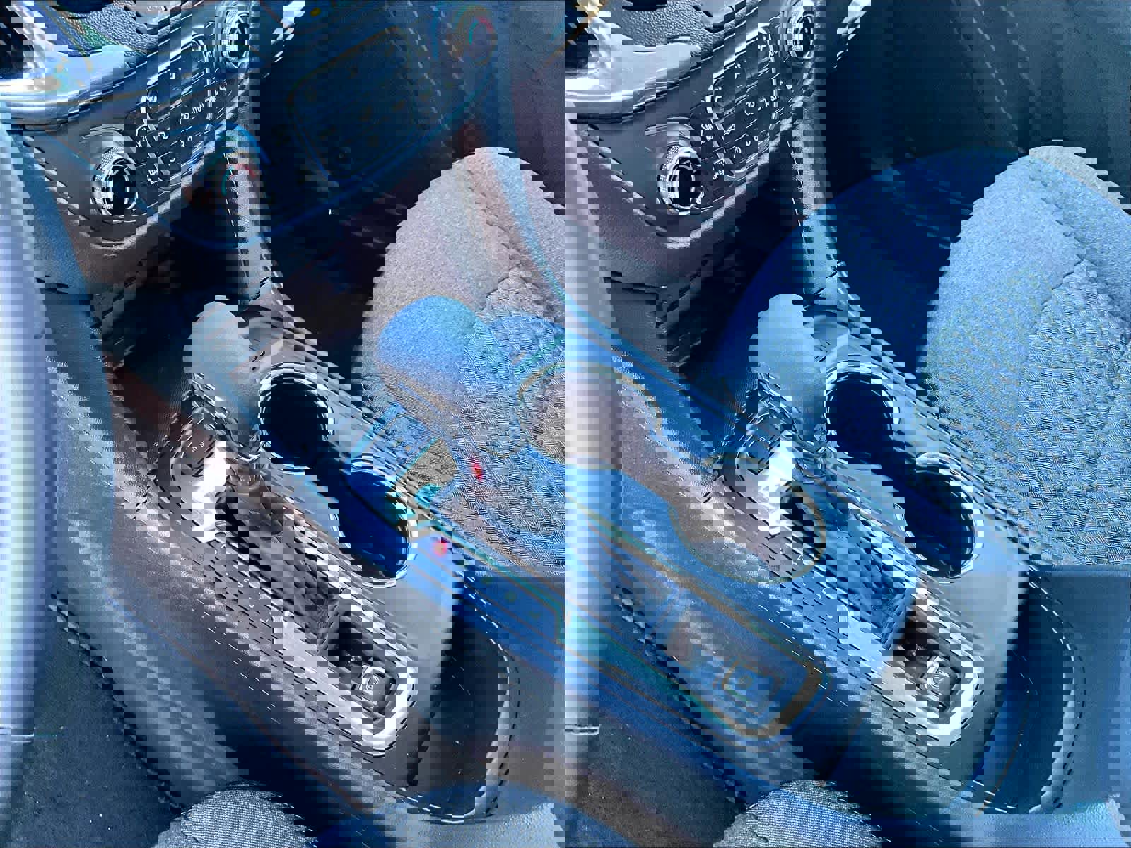 Used 2023 Chevrolet Equinox LT image 20