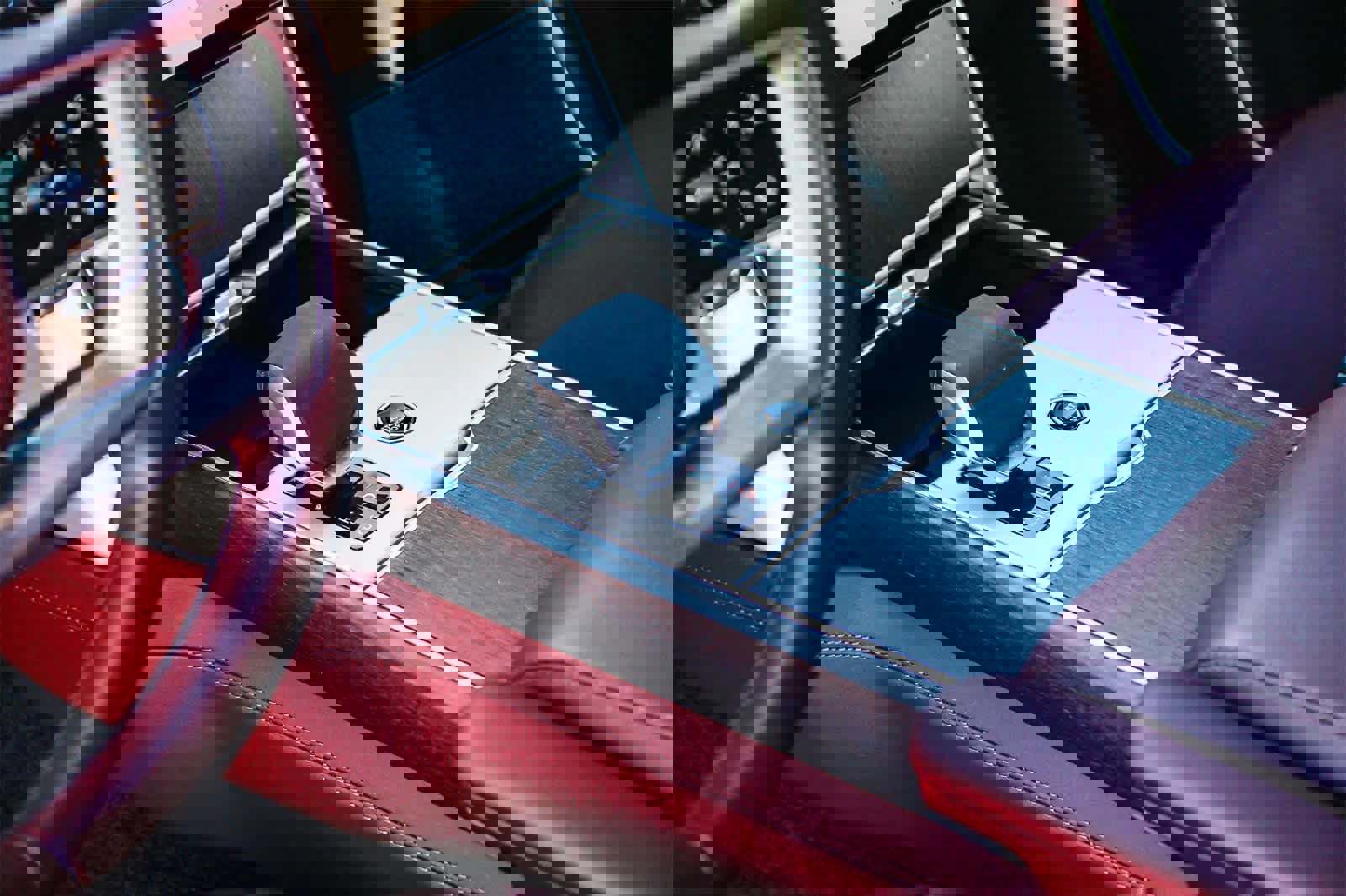 Certified 2024 Land Rover Range Rover SE image 18