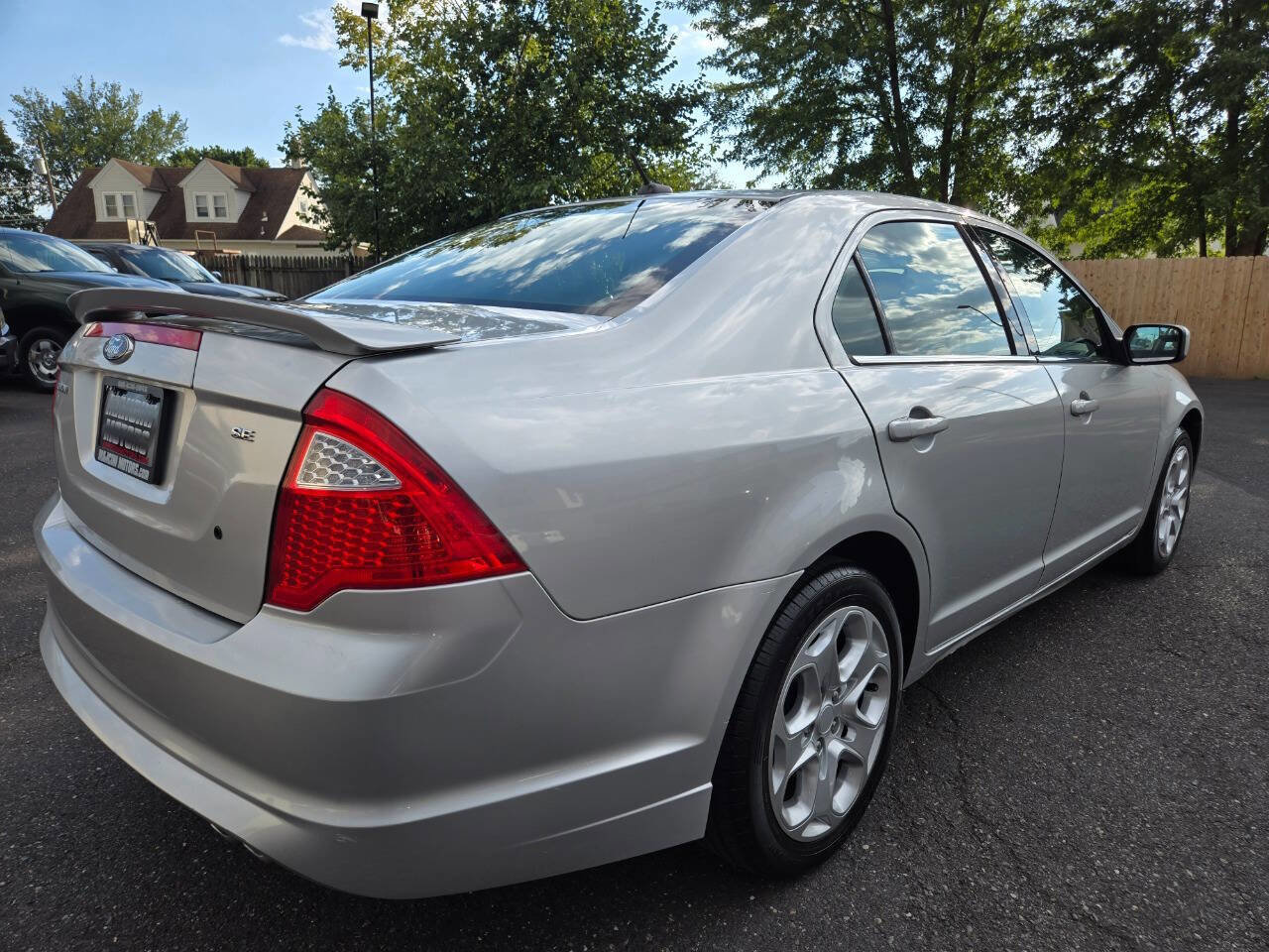 Used 2011 Ford Fusion SE w/ 202A Rapid Spec Order Code image 5