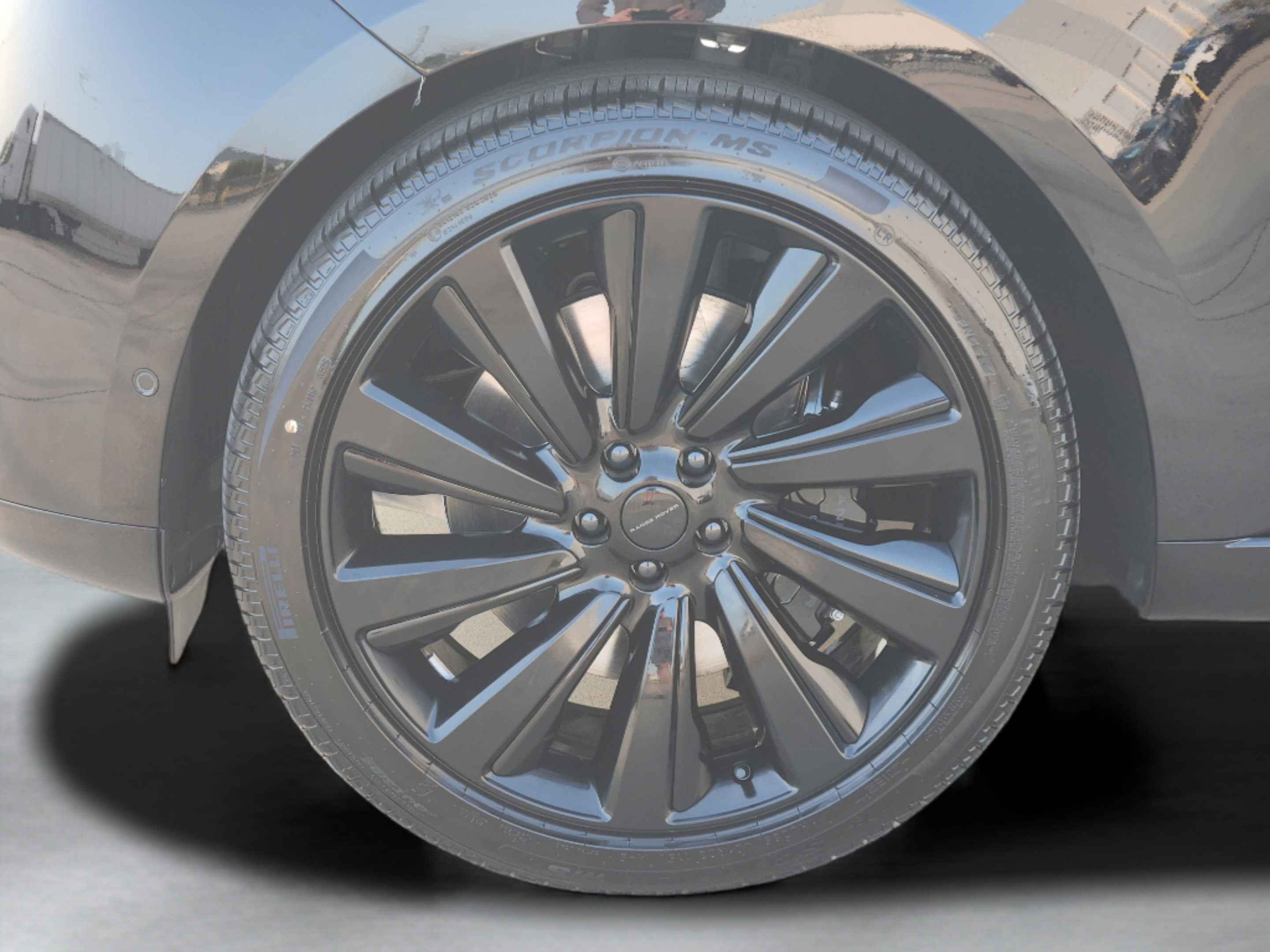 New 2026 Land Rover Range Rover SV AWD/4WD image 30