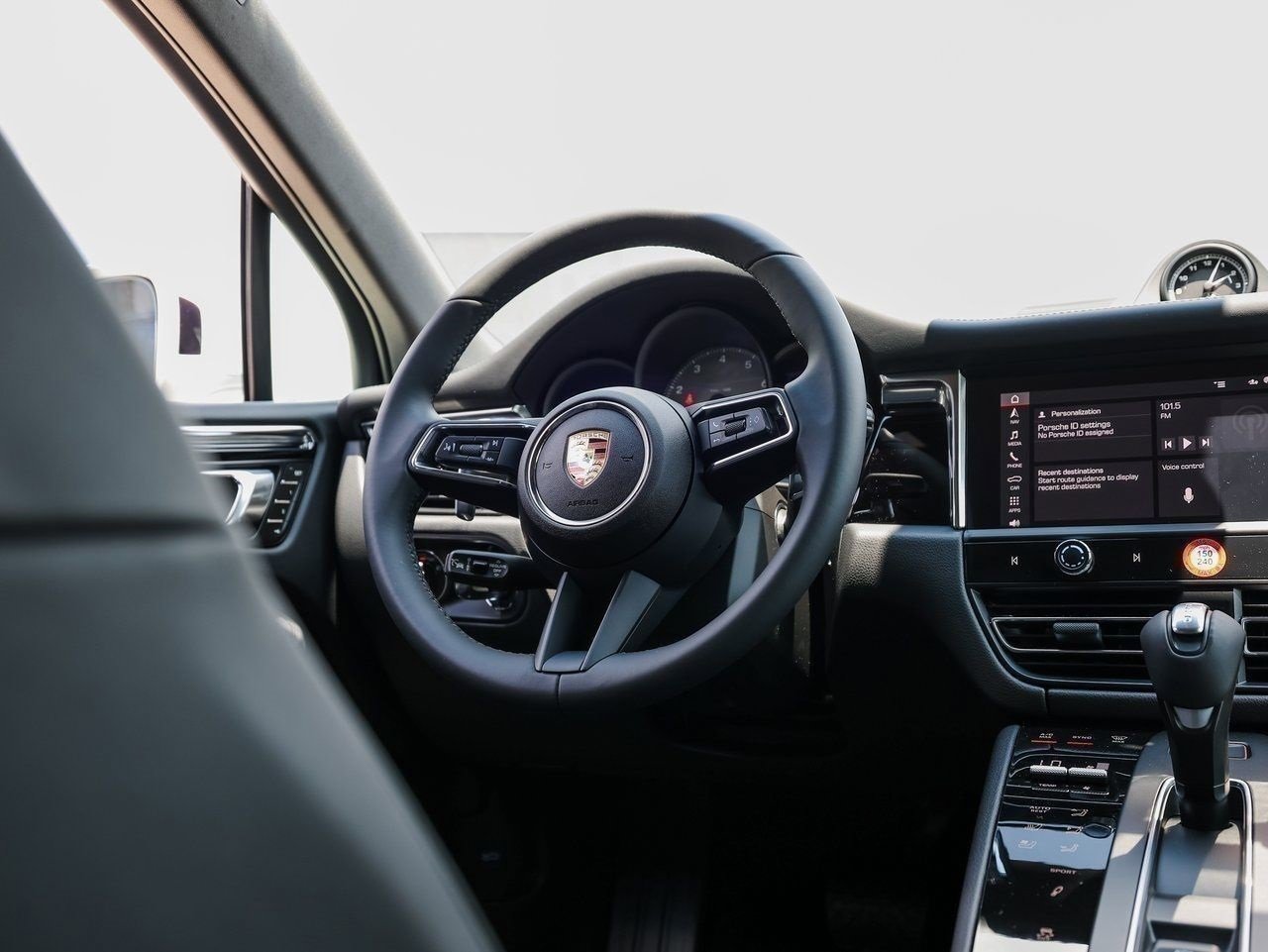 New 2025 Porsche Macan S image 25