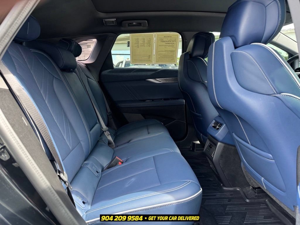 Used 2025 Cadillac Optiq Sport 2 AWD/4WD image 35