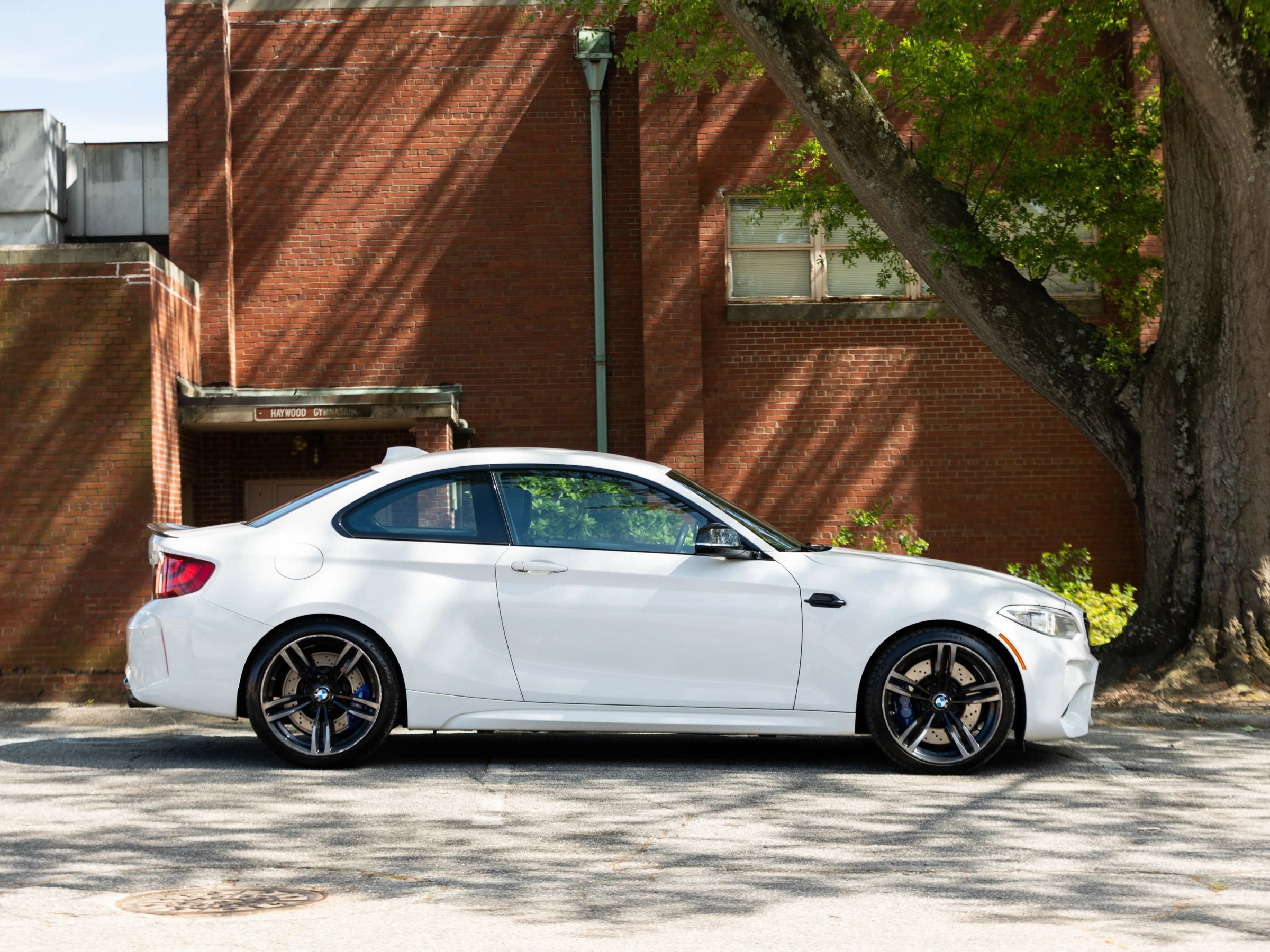 Used 2017 BMW M2 RWD image 8