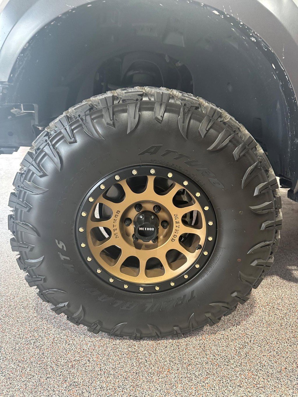 Used 2017 Ford F150 Raptor w/ Equipment Group 802A Luxury AWD/4WD image 10