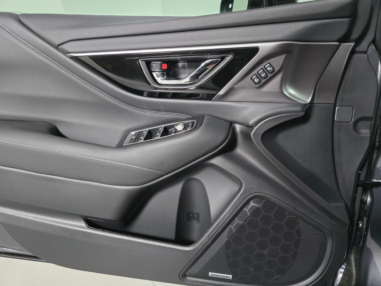 New 2025 Subaru Outback Touring XT w/ Popular Package #2 image 33