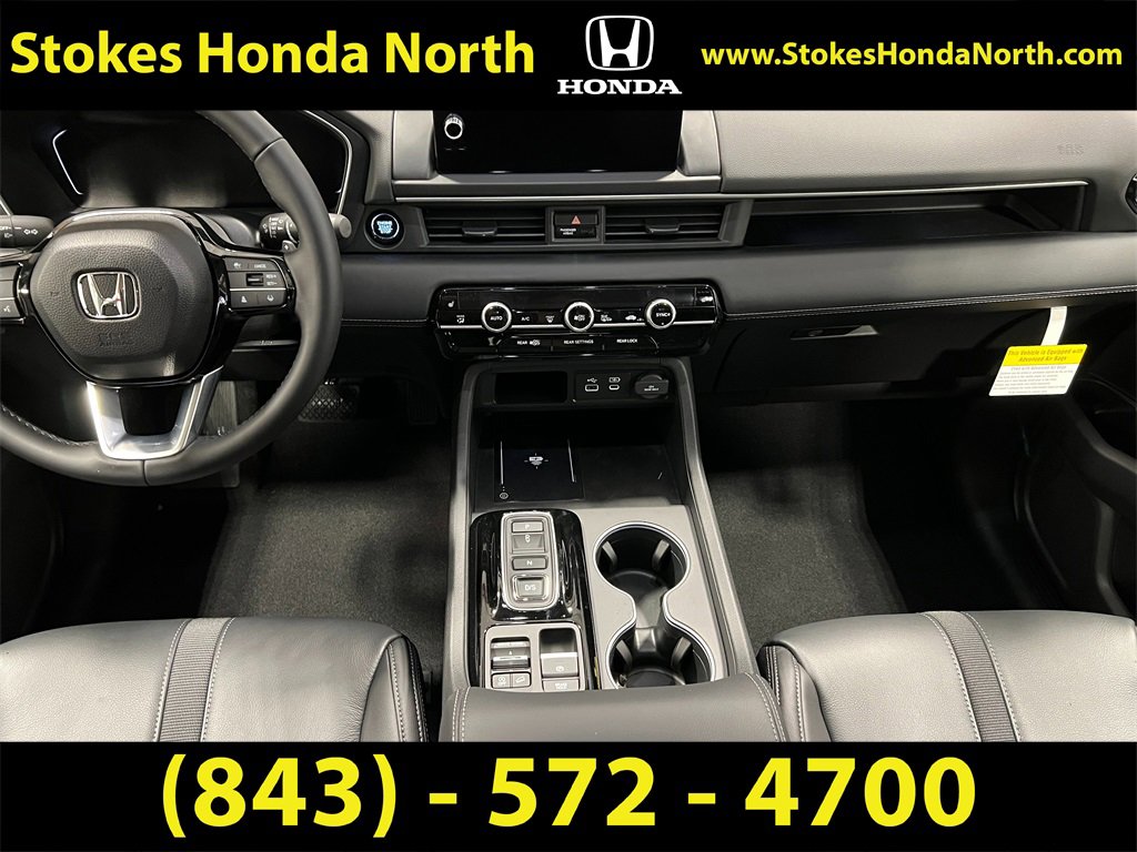 New 2025 Honda Pilot Touring image 17