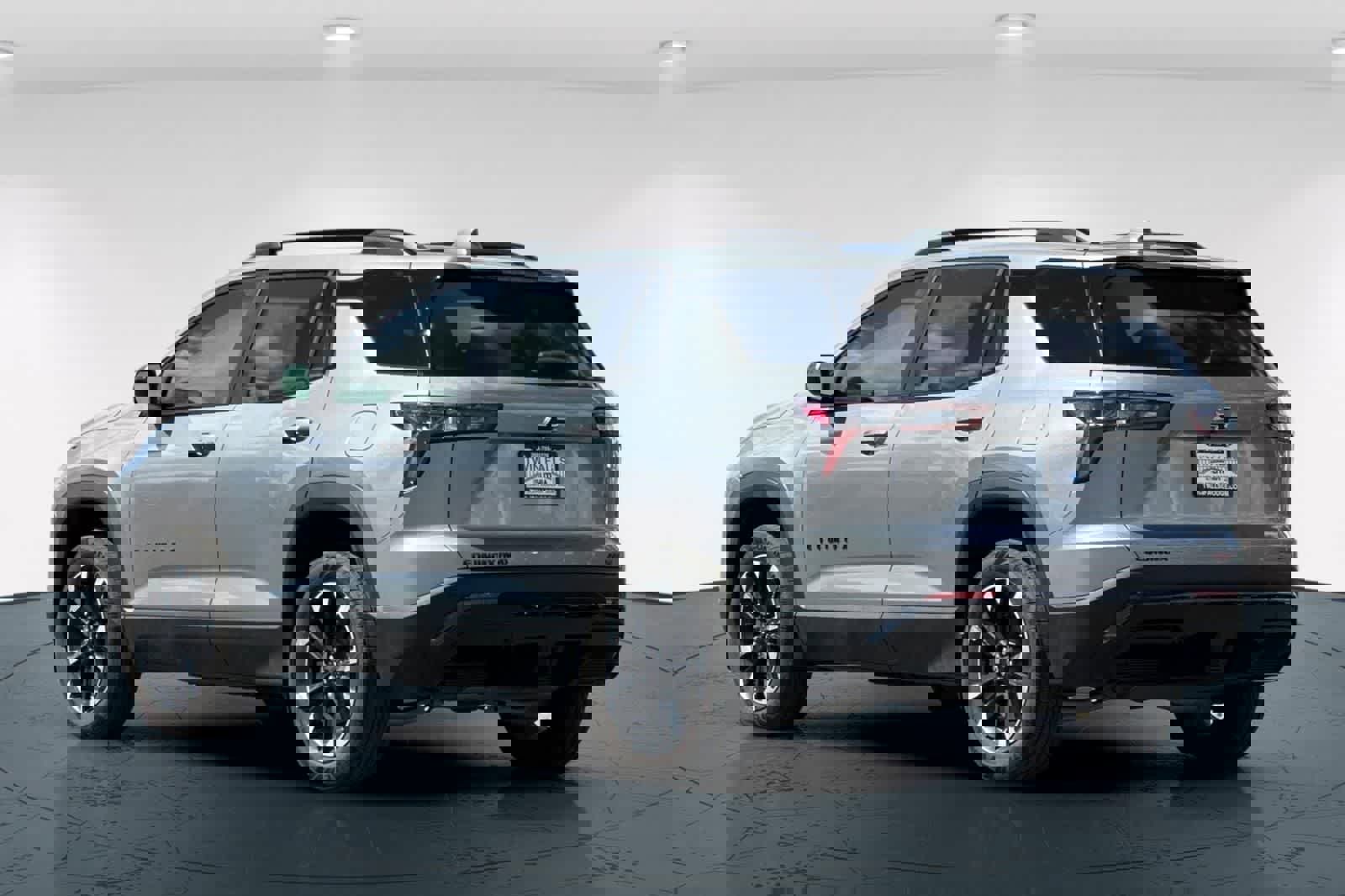 Used 2026 Chevrolet Equinox RS image 8