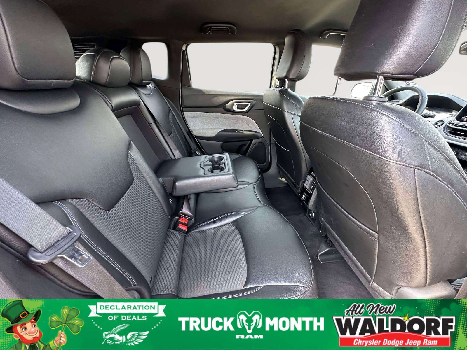 Used 2024 Jeep Compass Latitude image 25