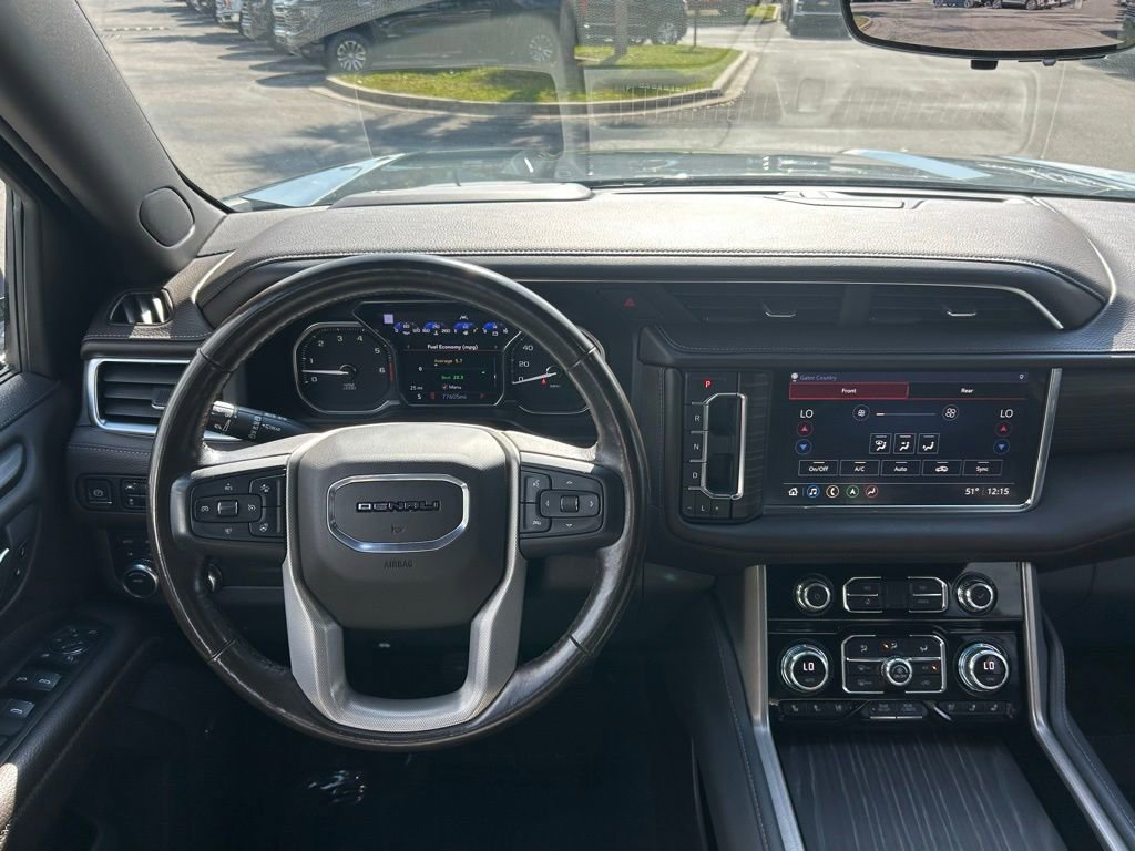 Used 2021 GMC Yukon Denali w/ Denali Premium Package image 16