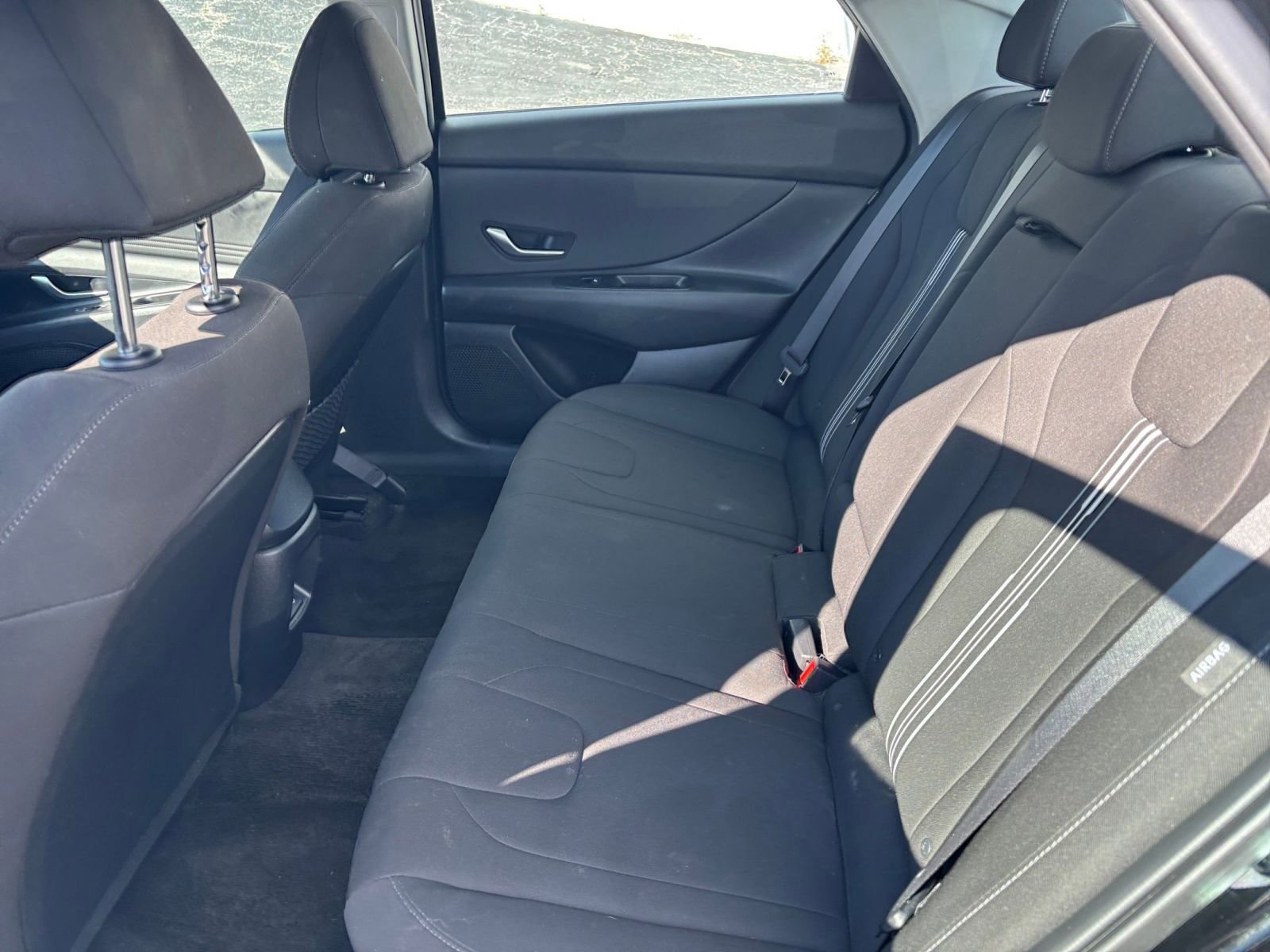 Used 2025 Hyundai Elantra SEL FWD image 25