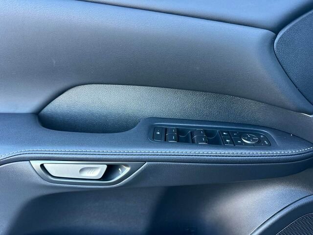 Used 2025 Lexus RX 350h w/ Convenience Package image 11
