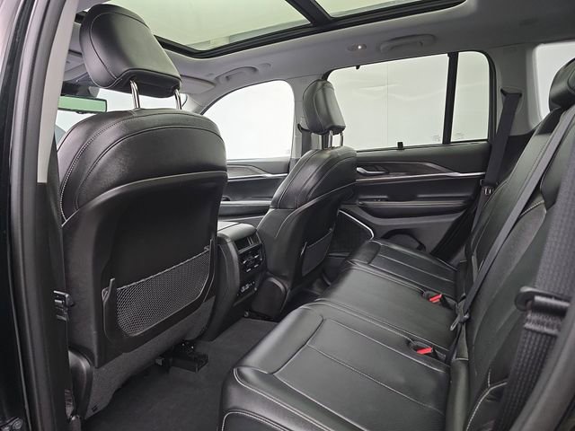 Used 2023 Jeep Grand Cherokee 4WD 4xe w/ Luxury Tech Group II image 54