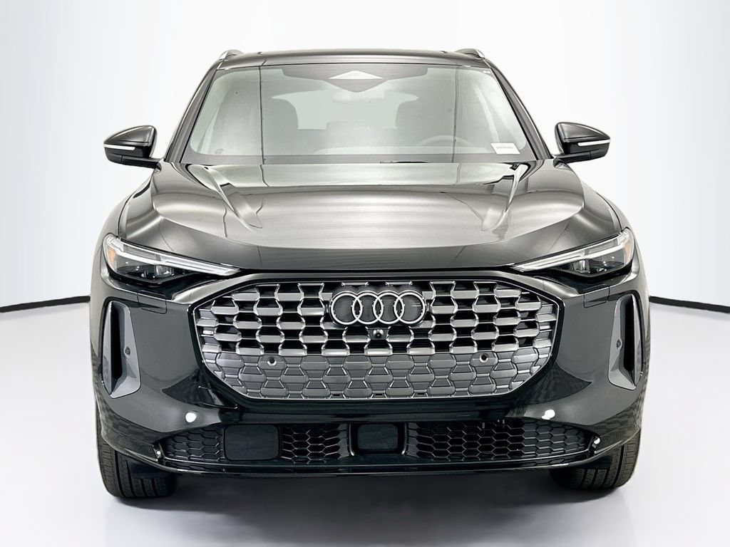 Used 2025 Audi Q5 Premium Plus AWD/4WD image 2