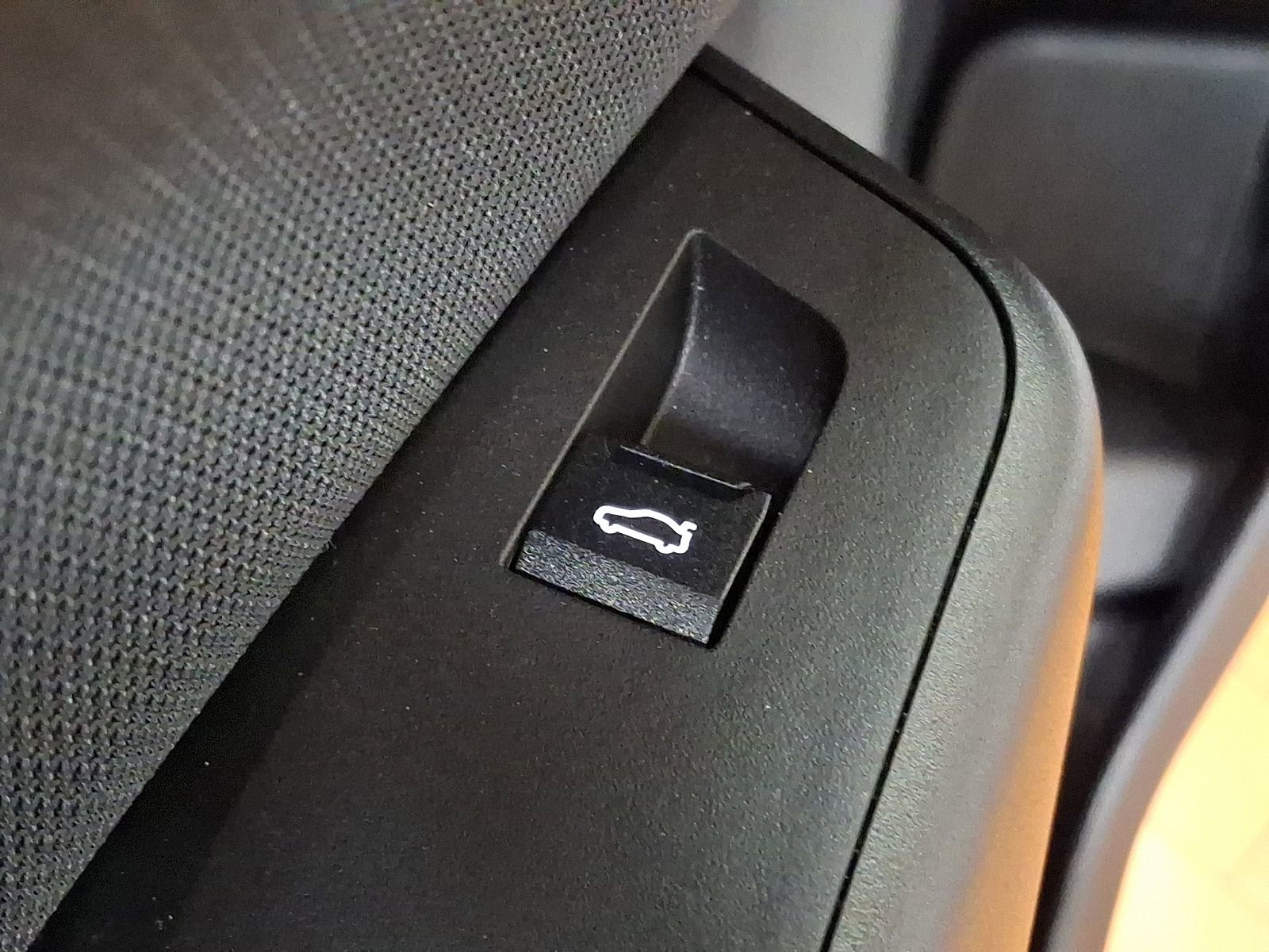 Used 2025 BMW X3 xDrive30i w/ Convenience Package image 24