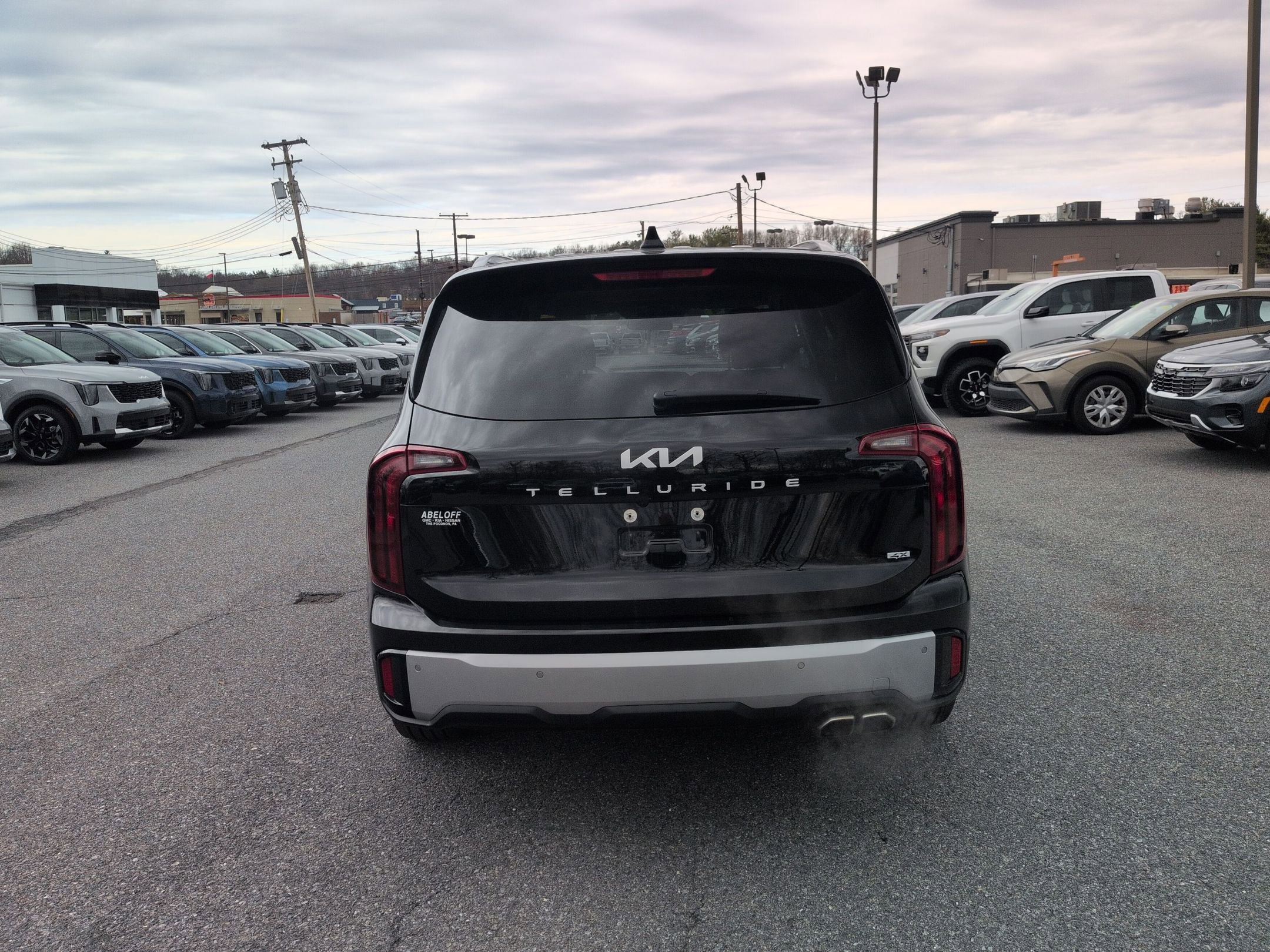 Used 2023 Kia Telluride S w/ S Sunroof Package image 6