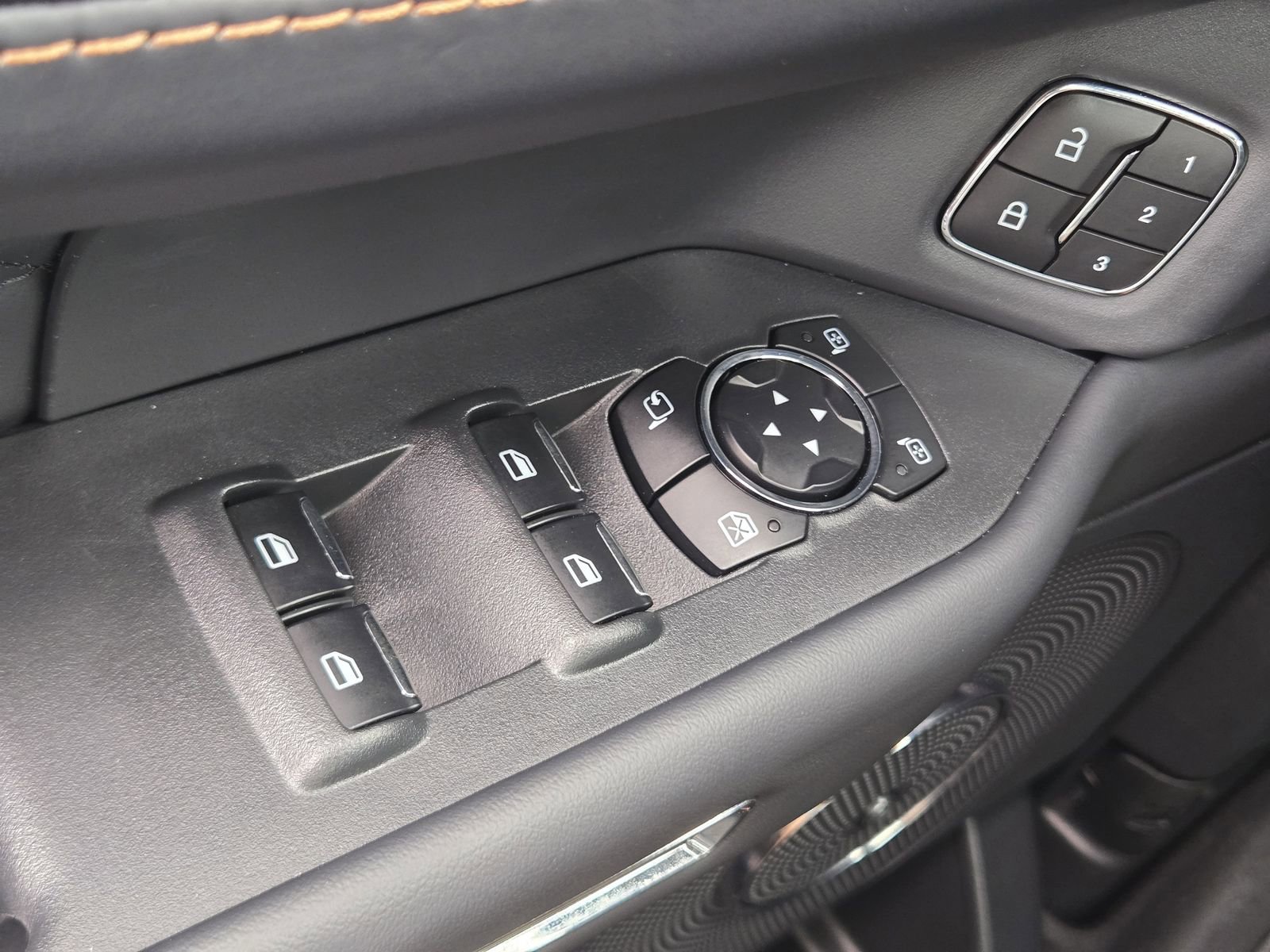 Used 2024 Ford Expedition Platinum RWD image 29