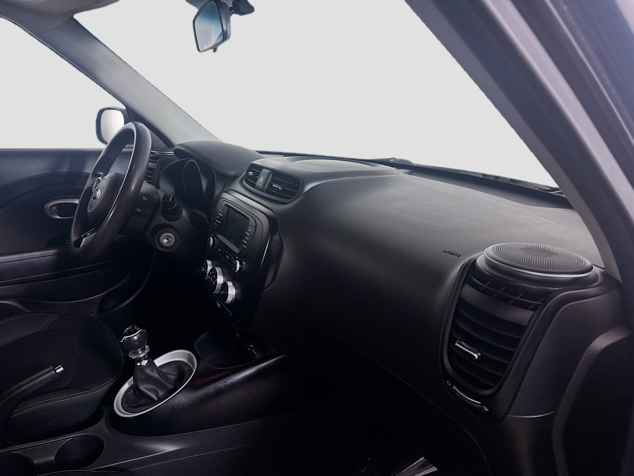 Used 2019 Kia Soul image 29